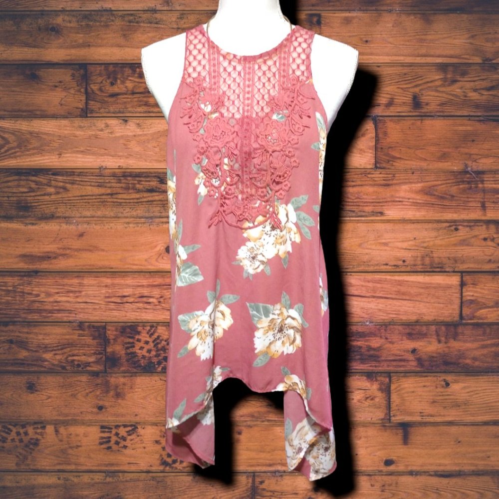 Dusty Pink Rue 21 Floral Camisole w/Handkerchief Hem